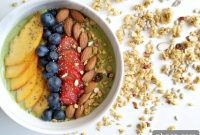 Vibrant Green Smoothie Bowl