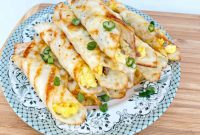 Savory Keto Breakfast Pinwheels