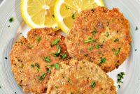 Keto Parmesan Salmon Cakes