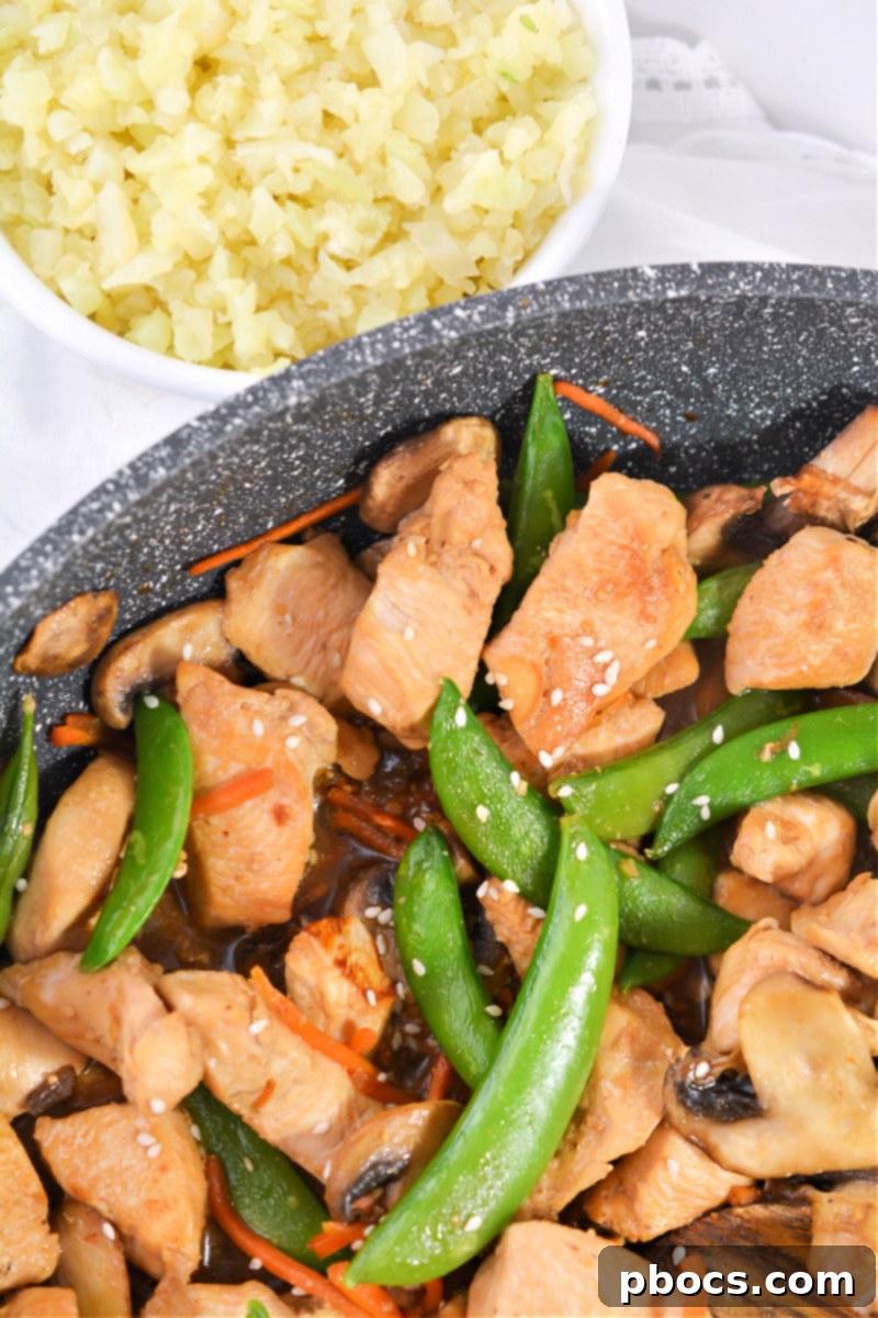 Keto Moo Goo Gai Pan Stir Fry 1 featured 27410