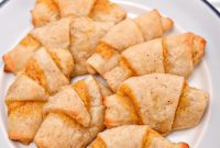 Keto Pumpkin Spice Crescents