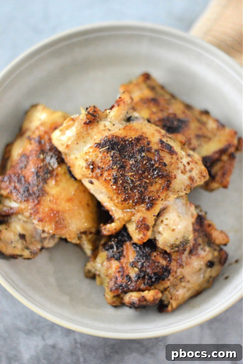 Crispy Keto Pan Chicken Thighs 1 featured 54841