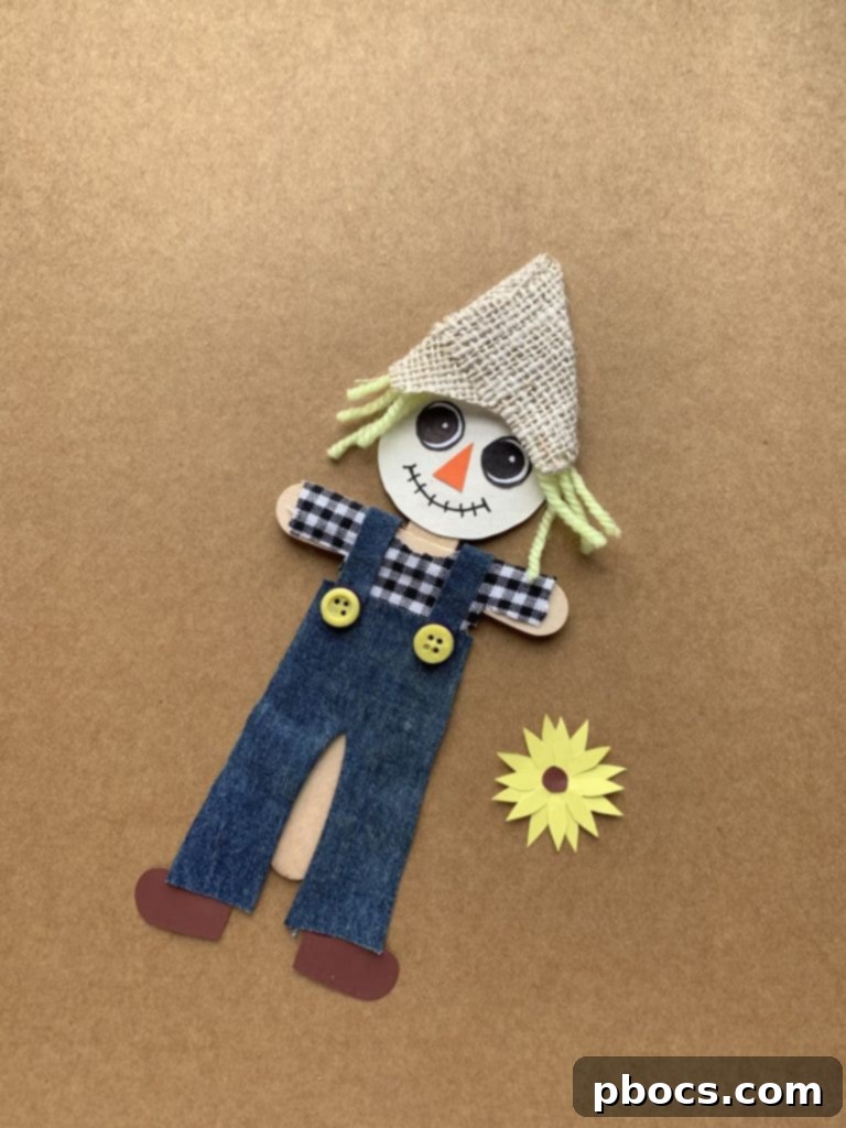 DIY Scarecrow Craft for Halloween and Thanksgiving