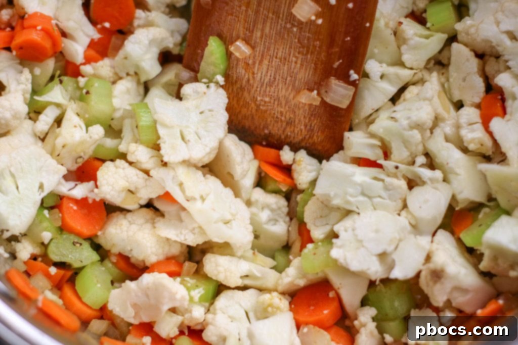 Creamy Keto Bacon Cauliflower Chowder 6 Cooking bacon for Low Carb Bacon Cauliflower Chowder