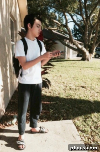 Why We Finally Got Dylan His First Phone: Our Experience with Simply Prepaid 6 Unboxing the Samsung Galaxy Avant for Simply Prepaid: A Teen's Dream Phone