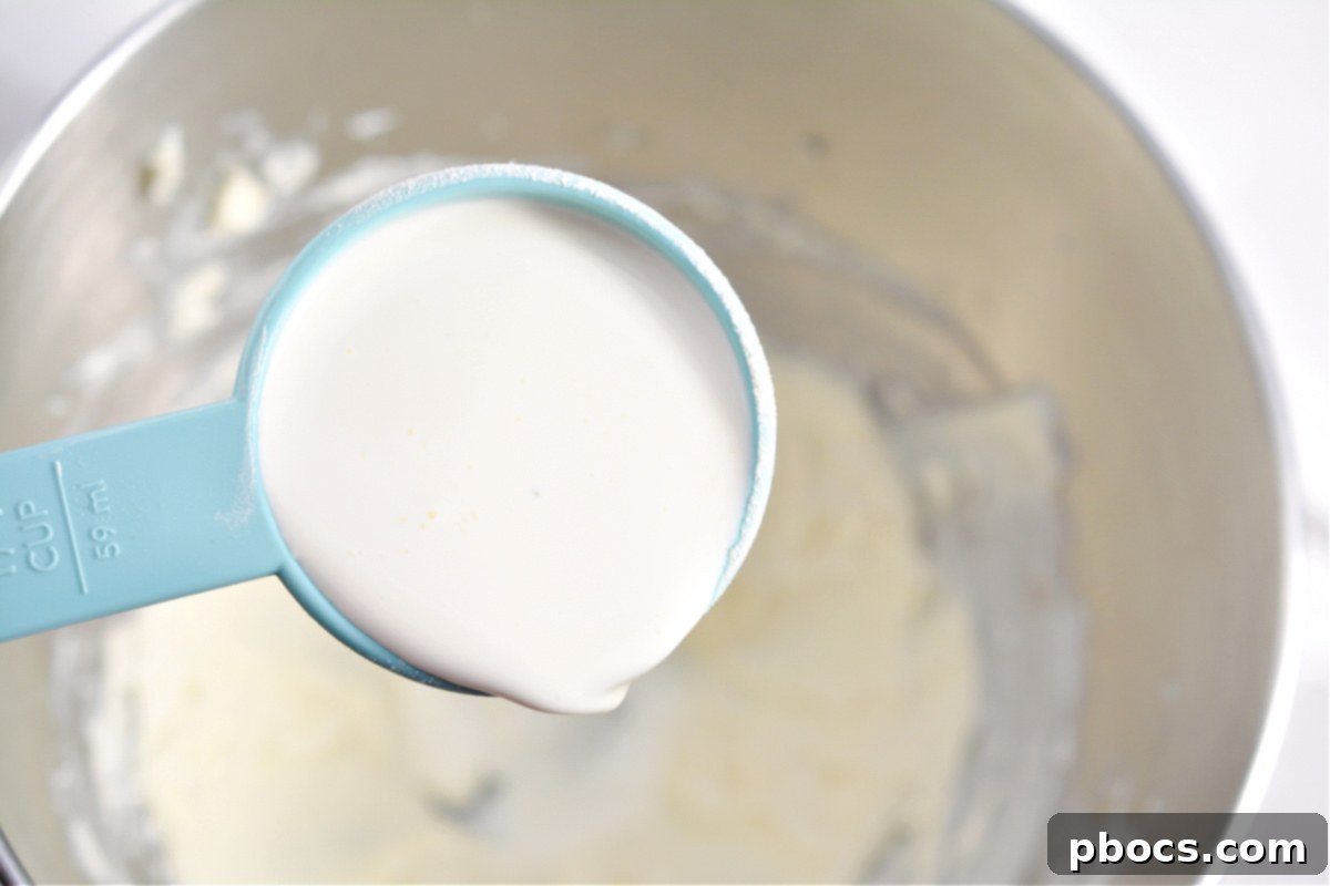 Creamy keto fruit pizza icing