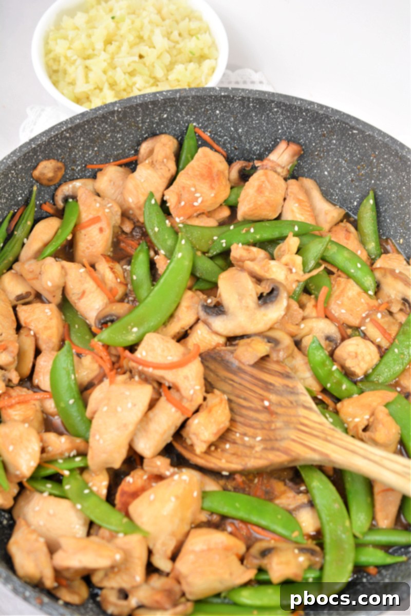 Keto Moo Goo Gai Pan Stir Fry 4 Close-up of Keto Moo Goo Gai Pan - Delicious stir-fry with a rich sauce.