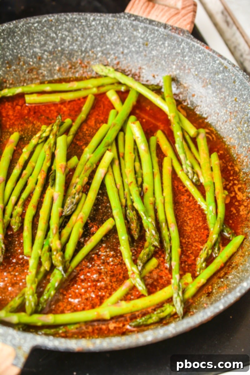 Savory Garlic Butter Keto Chicken Thighs with Asparagus 17 Keto Garlic Butter Chicken Thighs and Asparagus