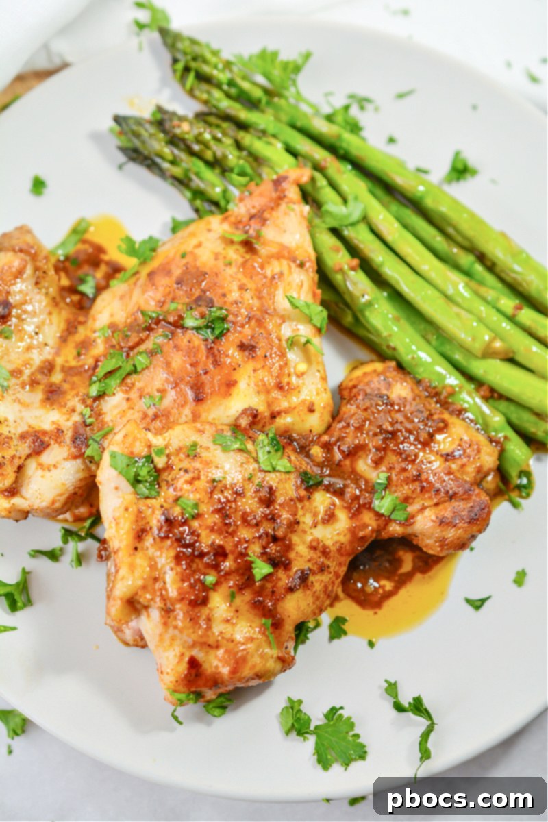 Savory Garlic Butter Keto Chicken Thighs with Asparagus 4 Keto Garlic Butter Chicken Thighs and Asparagus