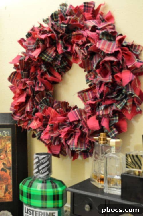 DIY Plaid Rag Wreath for Fall Pinterest Pin