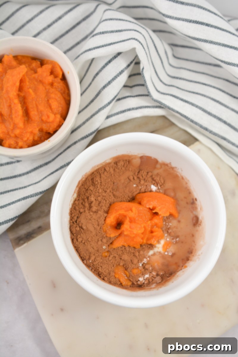 Keto Microwave Pumpkin Brownie