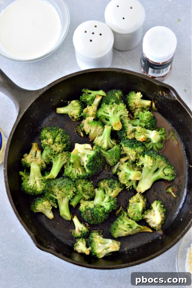 Creamy Low Carb Garlic Parmesan Broccoli Skillet