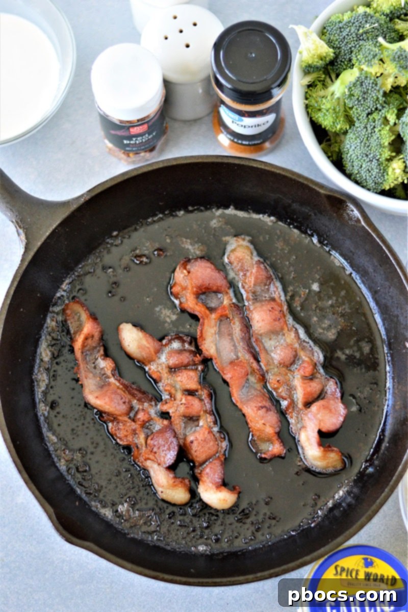 Creamy Low Carb Garlic Parmesan Broccoli Skillet