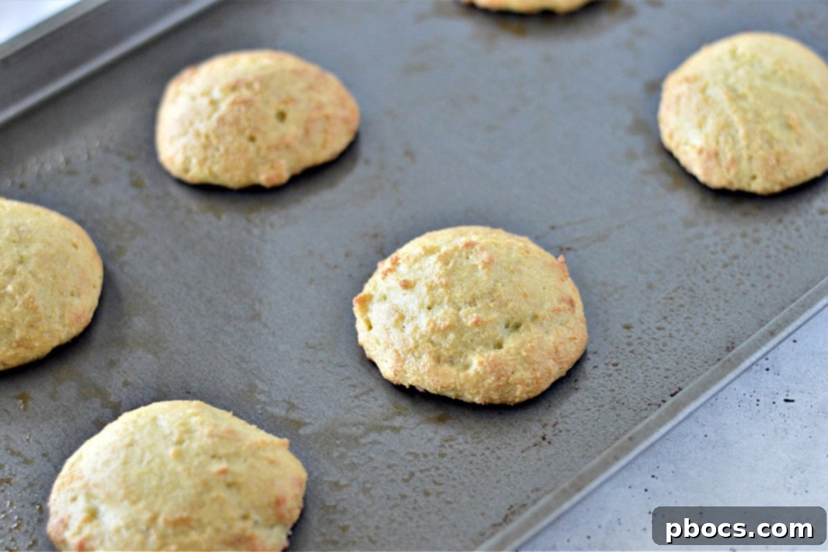 Low-Carb Sausage Gravy and Biscuits