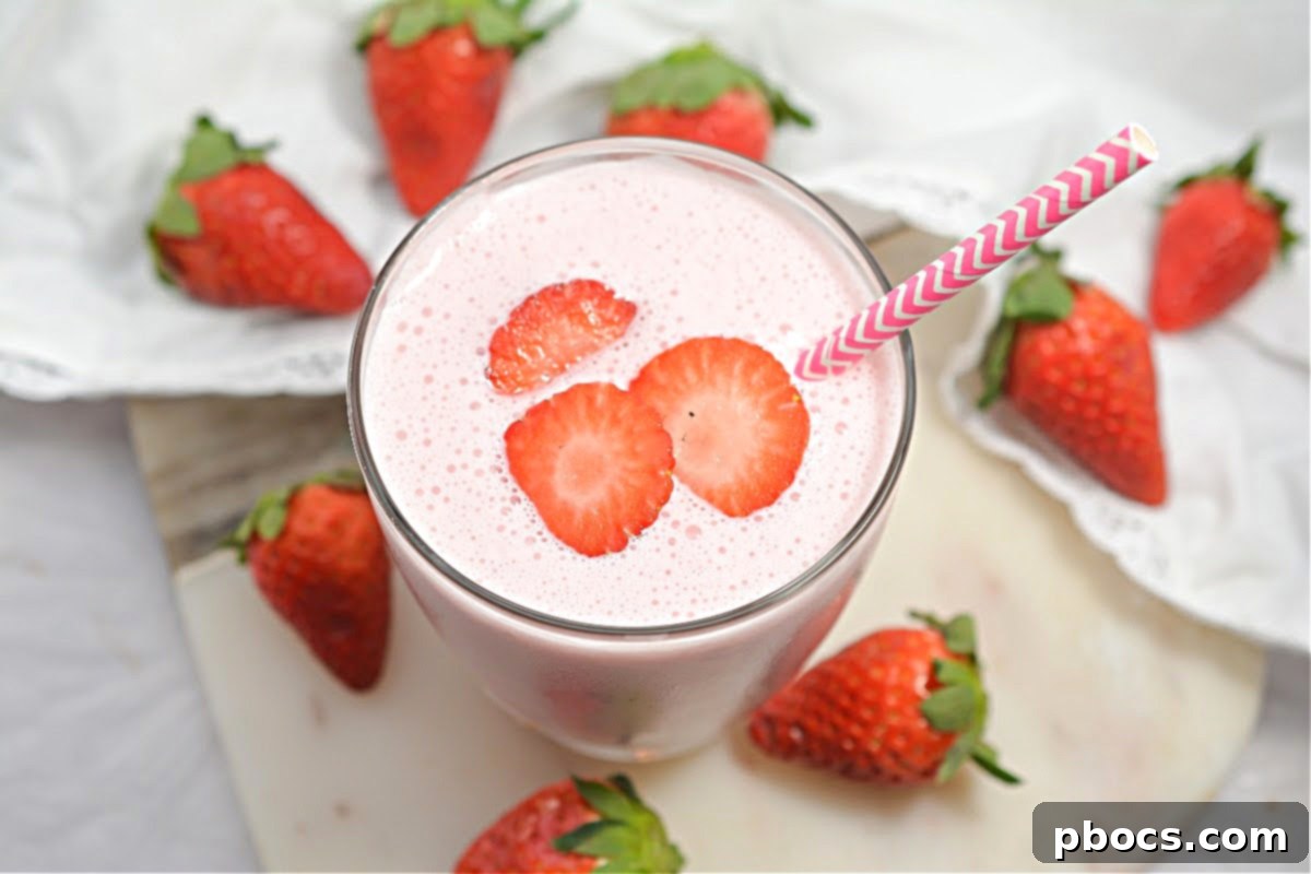 Ingredients for Keto Strawberry Cheesecake Smoothie