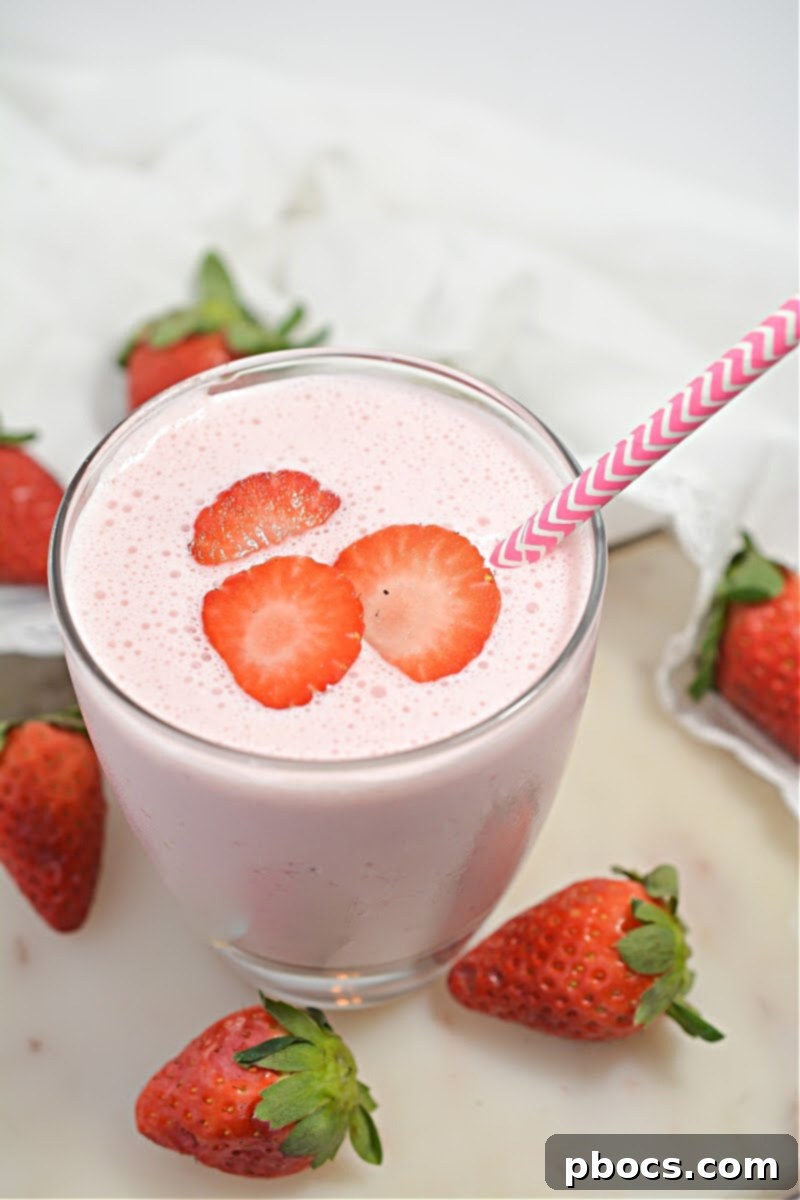 Keto Strawberry Cheesecake Smoothie - Close-up