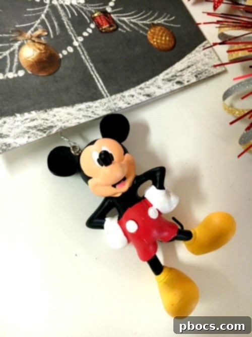 Build Your Own Holiday Card and Ornament Showcase 11 DIY Hallmark Holiday Card & Ornament Holder