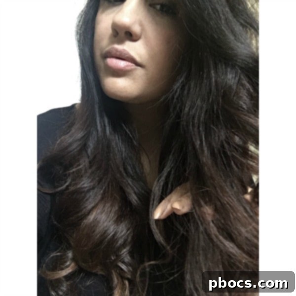 Softening Curls with Fingers for Natural Waves