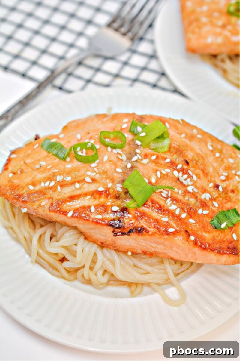 Sriracha-Spiked Keto Salmon 4 Keto Sriracha Salmon