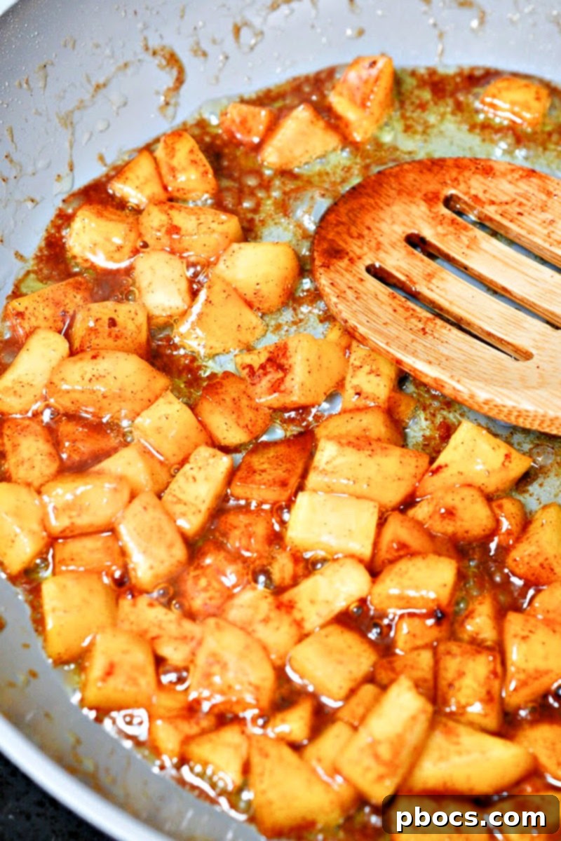 Peaches in a skillet
