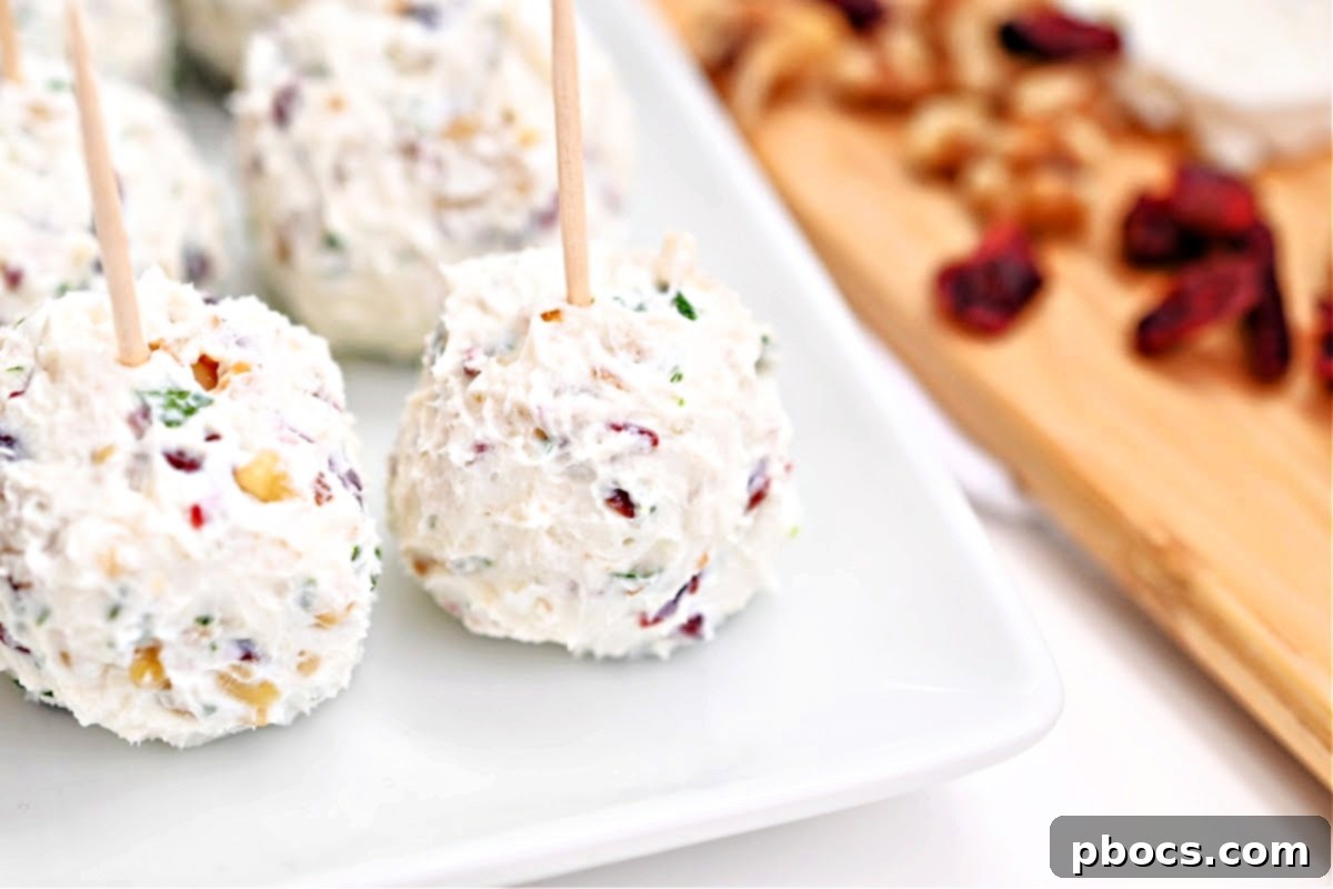 Creamy Goat Cheese Bites with Cranberry and Walnut (Low-Carb) 5 Low-Carb Cranberry and Walnut Goat Cheese Balls