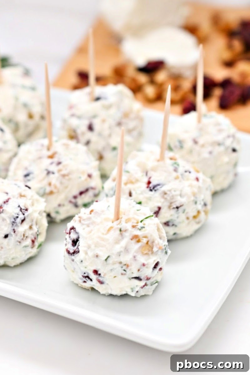 Creamy Goat Cheese Bites with Cranberry and Walnut (Low-Carb) 7 Low-Carb Cranberry and Walnut Goat Cheese Balls