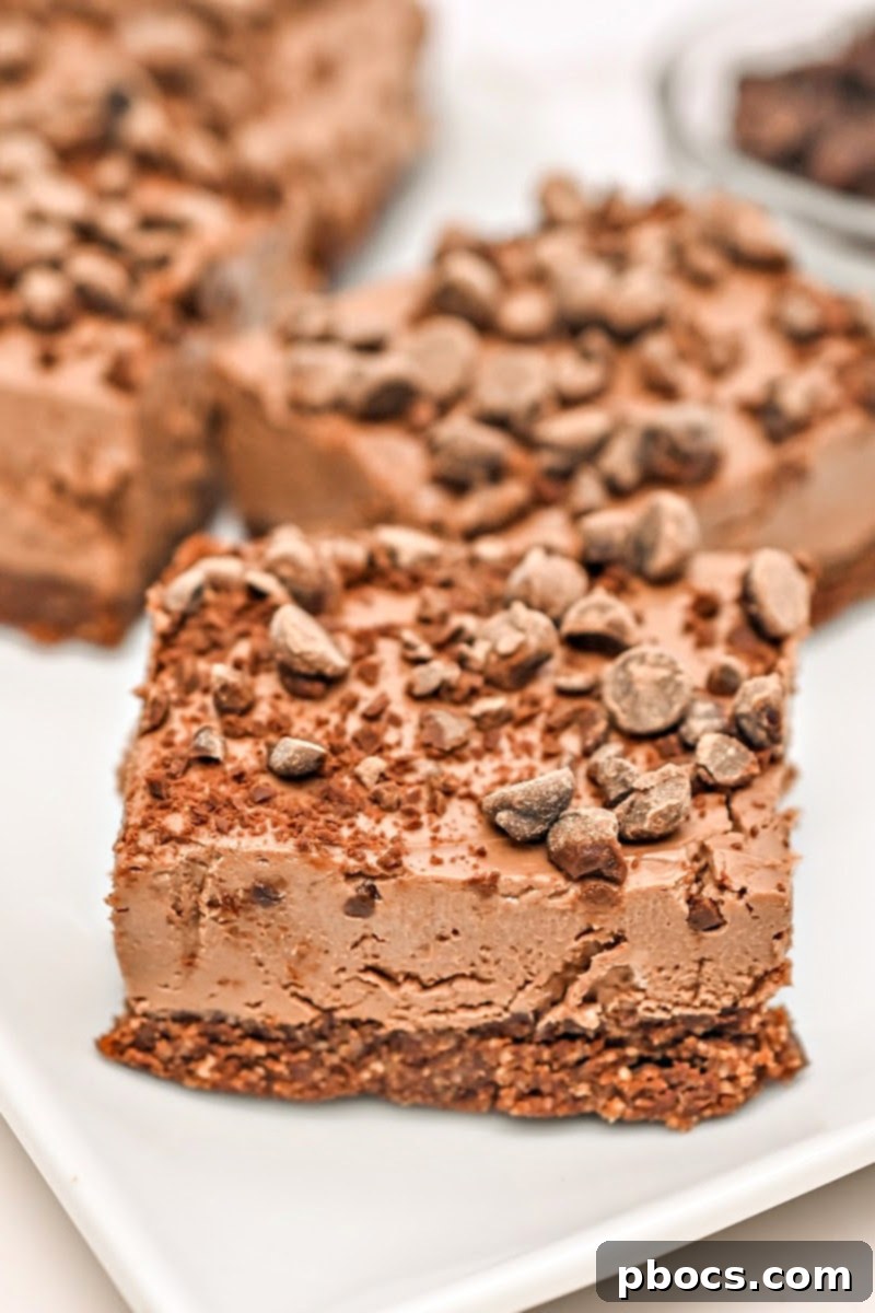 Keto No-Bake Death By Chocolate Cheesecake Bars 4 Preparation of the Low-Carb No-Bake Death By Chocolate Cheesecake Bars crust
