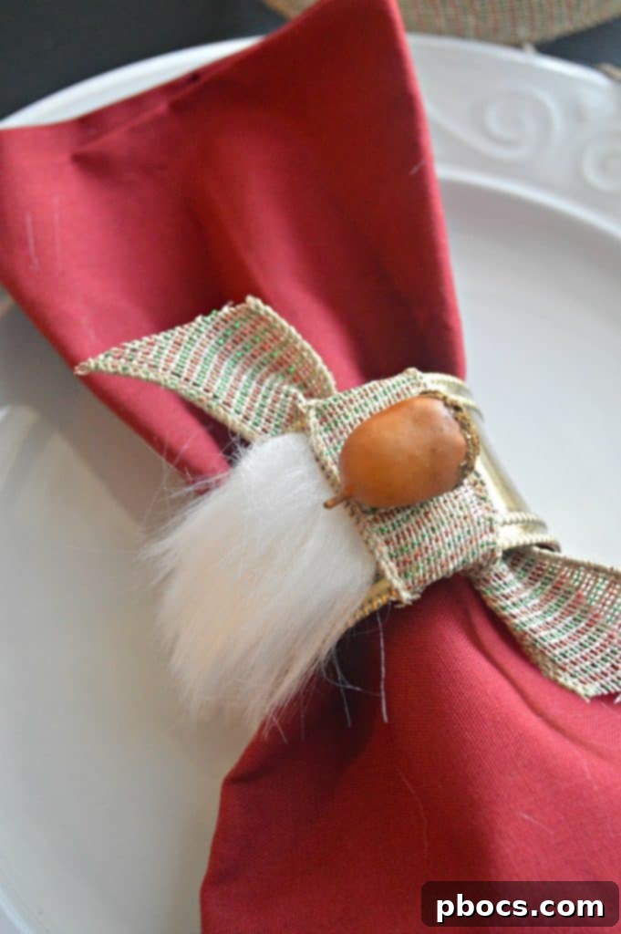 DIY Faux Fur Acorn Napkin Rings with Glade Apple Cinnamon Candle DIY Faux Fur Acorn Napkin Rings and Glade Apple Cinnamon
