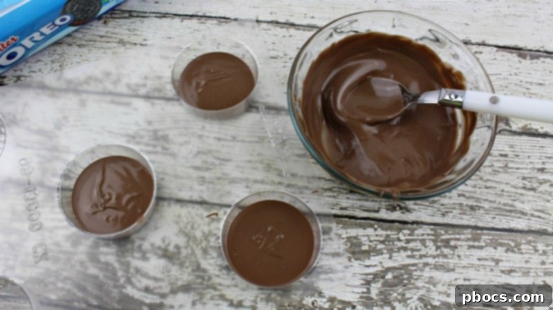 Gingerbread Oreo Cookies 