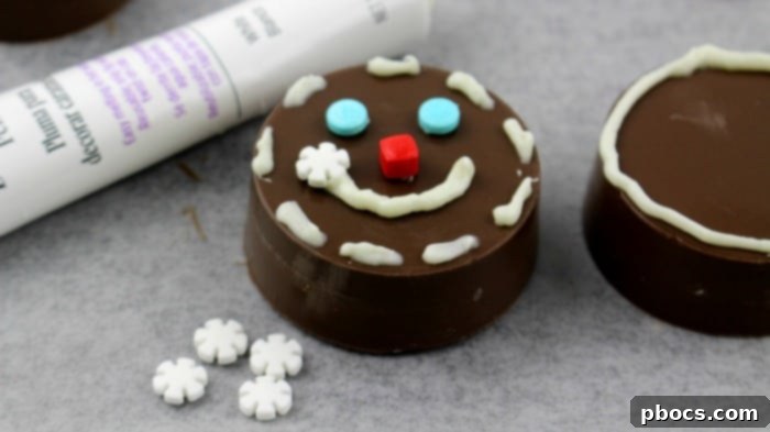 Gingerbread Oreo Cookies 