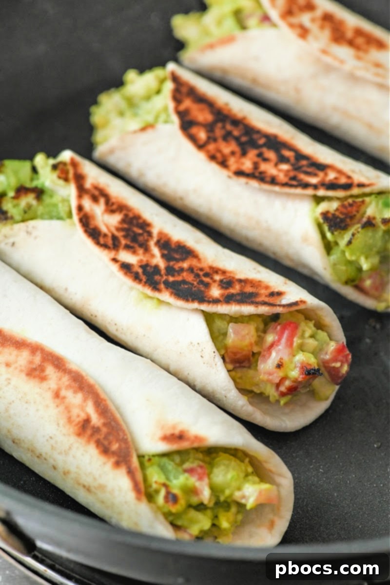 Keto Avocado Chicken Strawberry Salad Roll-Ups