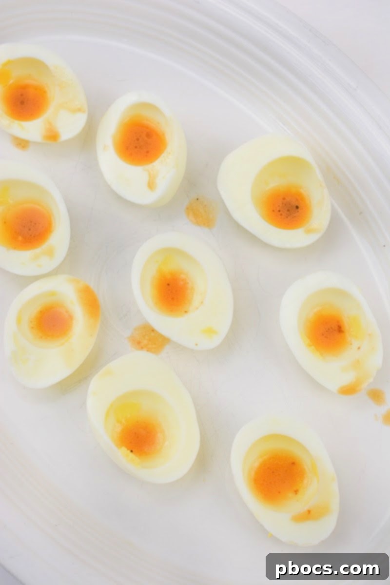 Keto Seafood Boil Deviled Eggs
Keto Seafood Deviled Eggs: A Taste of the Boil 12 Adding hot sauce to hardboiled egg whites