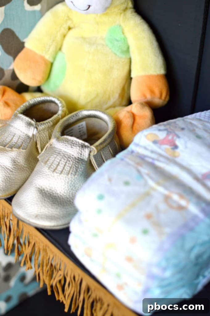 DIY Nursery Storage Solutions 9 Close-up of the DIY nursery organizer's details